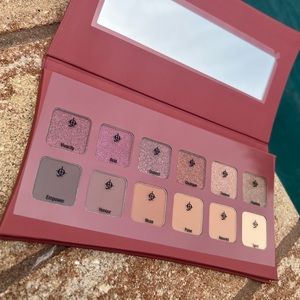 Illamasqua 'Unveiled' artistry palette